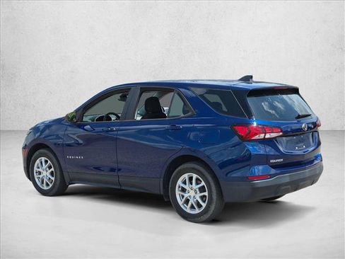 Used 2022 Chevrolet Equinox LS FWD image 7
