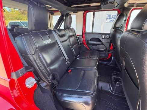 Used 2021 Jeep Wrangler Unlimited Sahara image 38