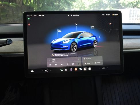 Used 2022 Tesla Model 3 Long Range AWD/4WD image 22
