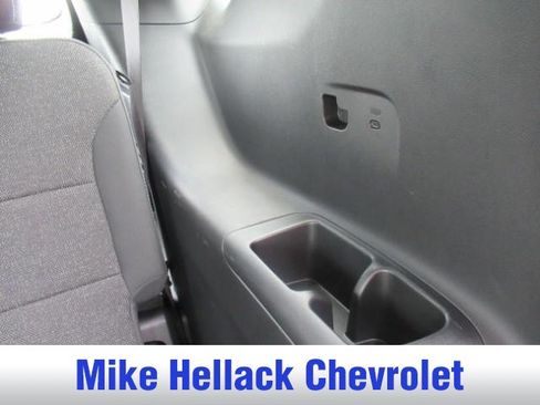 Used 2026 Chevrolet Traverse LT FWD image 22