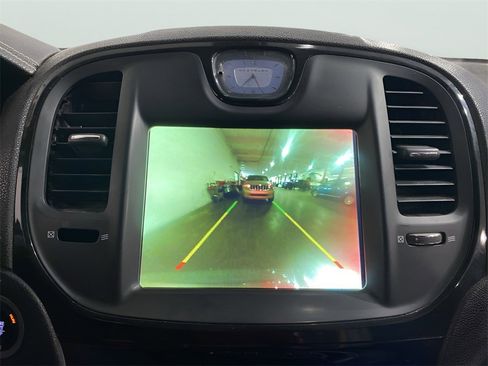 Used 2019 Chrysler 300 S image 15
