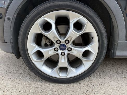 Used 2014 Ford Escape Titanium w/ Equipment Group 401A FWD image 9