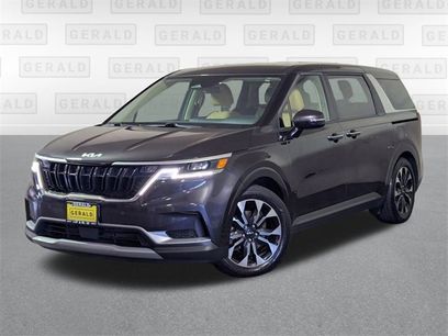 Certified 2024 Kia Carnival EX