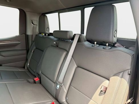 New 2026 GMC Sierra 1500 SLT w/ SLT Premium Plus Package AWD/4WD image 12