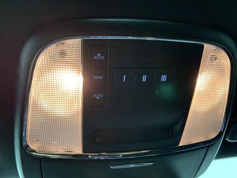 Used 2023 Dodge Charger Scat Pack image 28