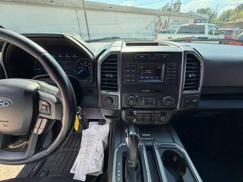 Used 2017 Ford F150 XLT w/ Equipment Group 301A Mid AWD/4WD image 22