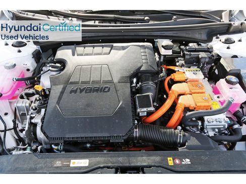 Certified 2025 Hyundai Elantra SEL image 34