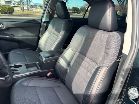 Used 2016 Toyota Camry LE image 14