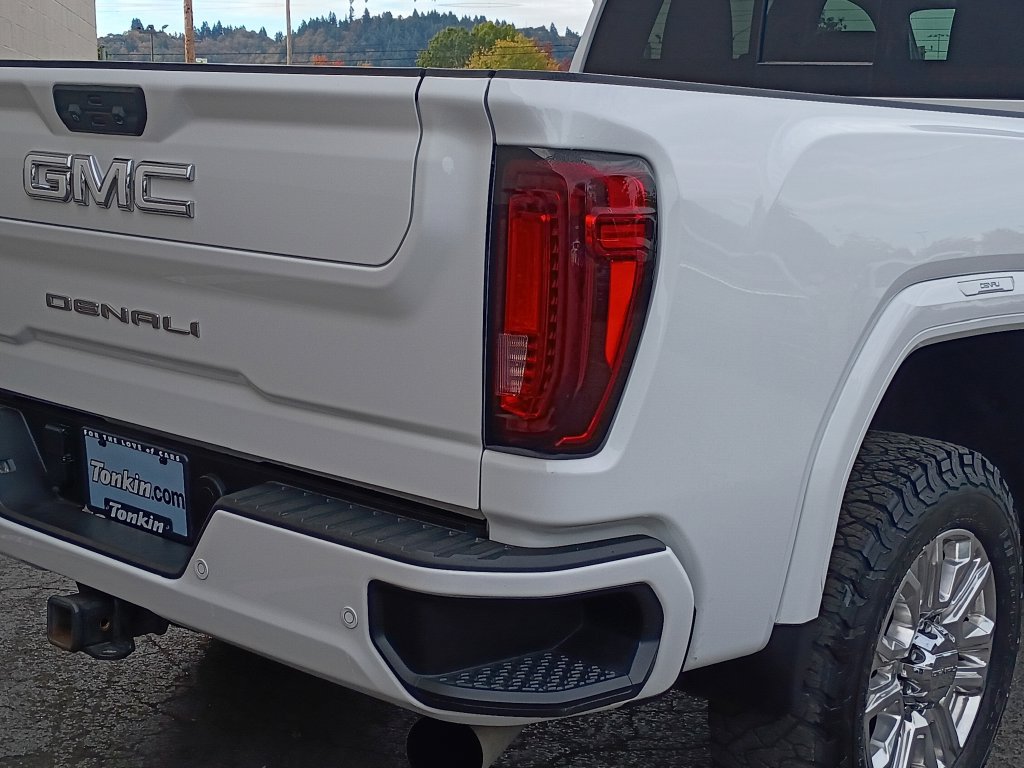 Used 2022 GMC Sierra 2500 Denali w/ Denali Ultimate Package AWD/4WD image 5
