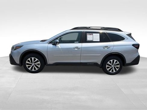 Used 2020 Subaru Outback Premium w/ Popular Package #1 AWD/4WD image 4