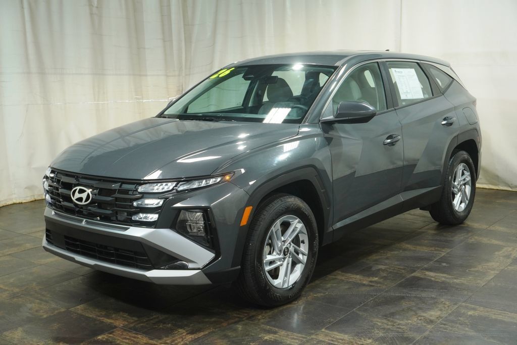 Certified 2026 Hyundai Tucson SE AWD/4WD image 2