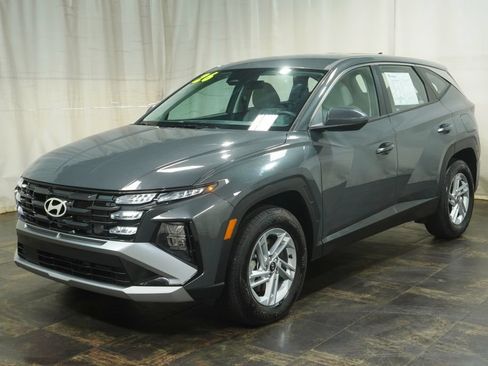 Certified 2026 Hyundai Tucson SE AWD/4WD image 2
