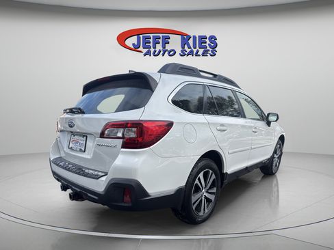 Used 2018 Subaru Outback 2.5i Limited image 5