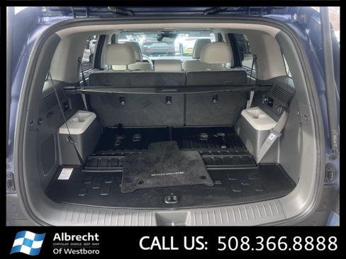 Used 2025 Hyundai Santa Fe Limited image 16