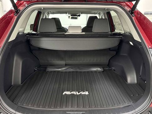 New 2025 Toyota RAV4 XLE image 28