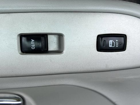 Used 2005 Lexus RX 330 AWD image 17