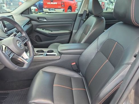 Used 2019 Nissan Altima 2.5 SR FWD image 15