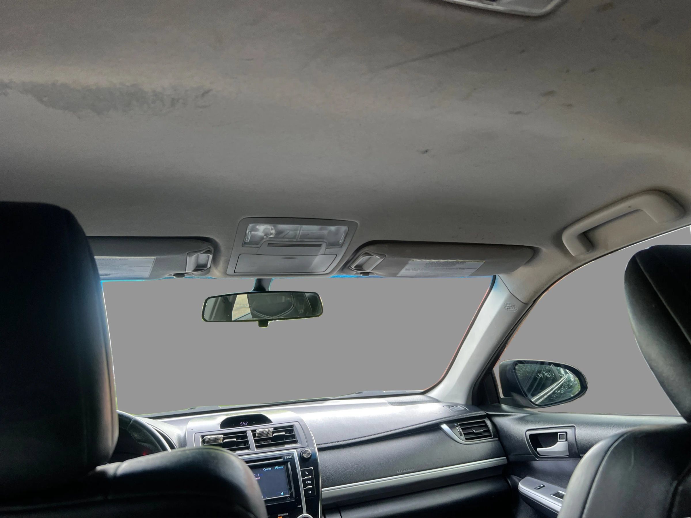 Used 2012 Toyota Camry SE FWD image 19