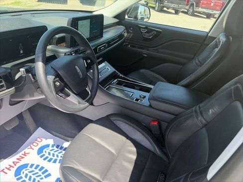 Used 2025 Lincoln Aviator Reserve w/ Illumination Package AWD/4WD image 16