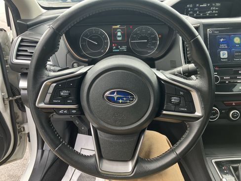 Used 2017 Subaru Impreza 2.0i Limited image 21