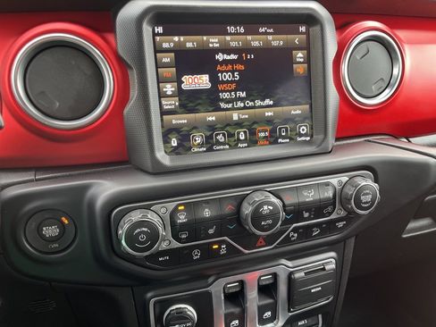 Used 2021 Jeep Wrangler Rubicon image 38