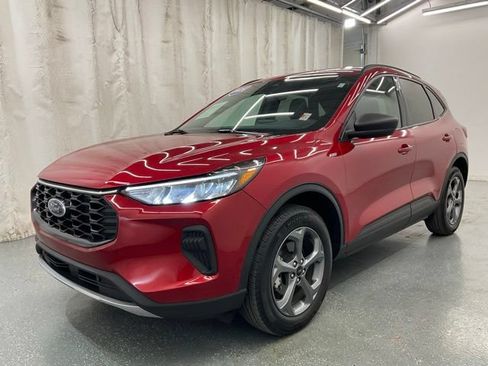 Used 2025 Ford Escape ST-Line AWD/4WD image 4