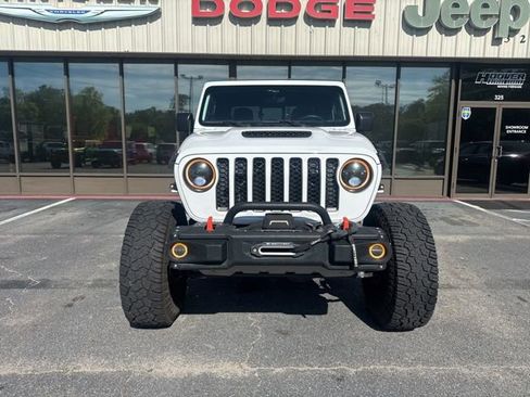 Used 2022 Jeep Gladiator Mojave w/ Trailer Tow Package image 3