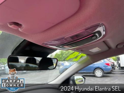 Used 2024 Hyundai Elantra SEL FWD image 25