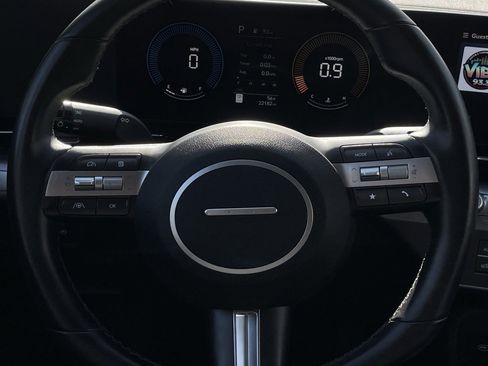 Used 2025 Hyundai Kona SEL image 12