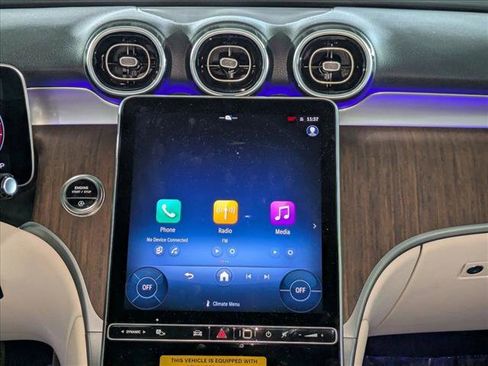 Certified 2025 Mercedes-Benz GLC 300 image 17