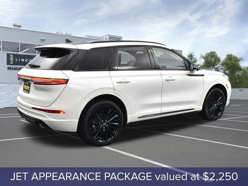 New 2025 Lincoln Corsair Grand Touring w/ Equipment Group 301A image 4