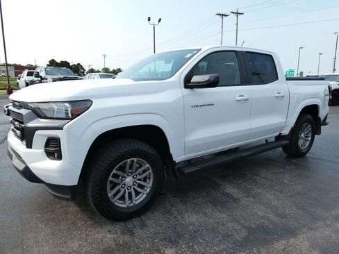 Certified 2023 Chevrolet Colorado LT w/ LT Convenience Package II AWD/4WD image 10