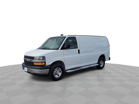 Certified 2021 Chevrolet Express 2500 w/ Driver Convenience Package image 4