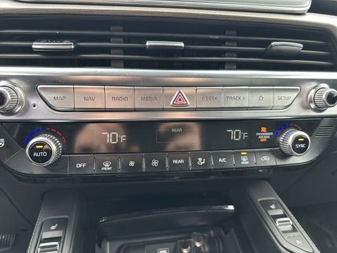 Used 2021 Kia Telluride EX w/ EX Premium Package image 16