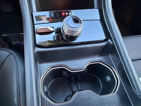 New 2025 Jeep Grand Cherokee Limited w/ Black Appearance Package image 21