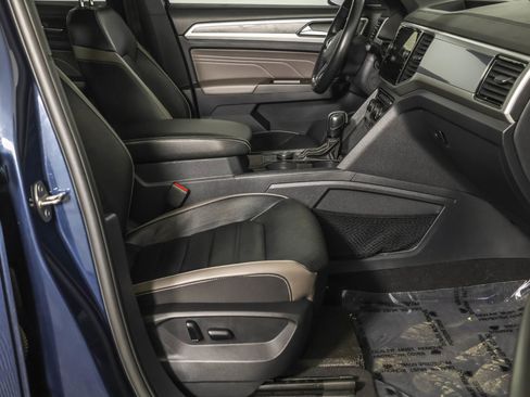 Used 2022 Volkswagen Atlas Cross Sport SEL Premium R-Line image 47