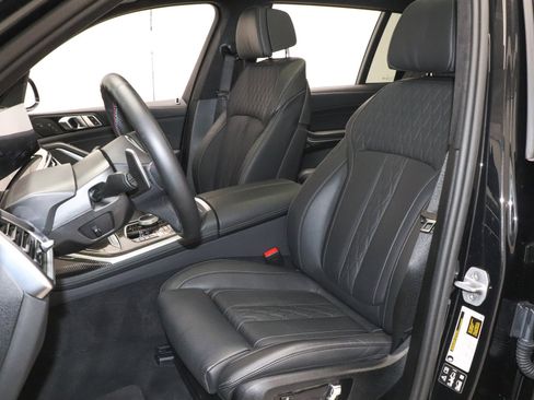 Used 2026 BMW X7 M60i image 19