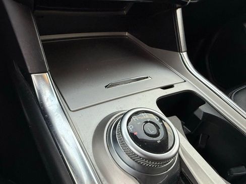 Used 2021 Ford Explorer Limited w/ Equipment Group 301A image 22