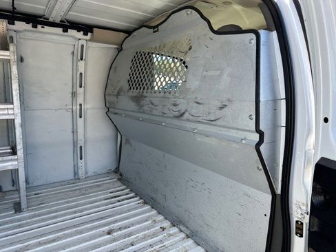 Used 2016 Chevrolet Express 2500 Extended image 22