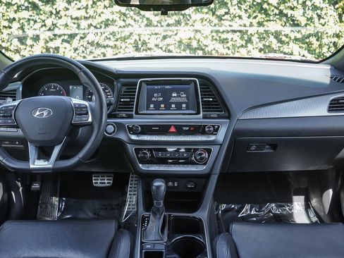 Used 2018 Hyundai Sonata Sport w/ Cargo Package FWD image 12