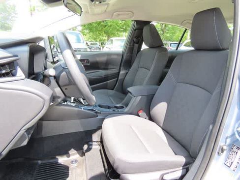 Used 2026 Toyota Corolla LE FWD image 12