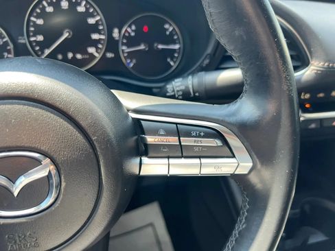 Used 2023 MAZDA MAZDA3 s FWD image 19