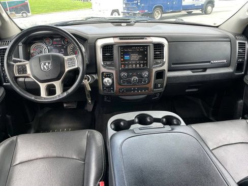 Used 2017 RAM 1500 Laramie AWD/4WD image 12