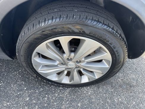 Used 2020 Buick Encore Preferred w/ Safety Package FWD image 32