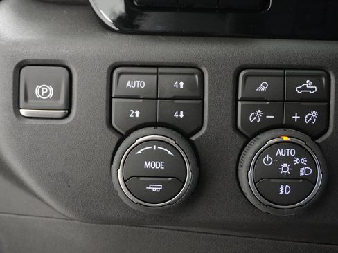 New 2026 Chevrolet Silverado 1500 LTZ w/ LTZ Premium Texas Edition AWD/4WD image 18