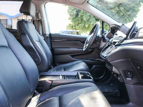Certified 2024 Honda Odyssey Touring image 20