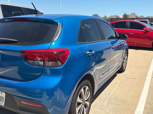 Used 2022 Kia Rio S w/ Option Group 015 FWD image 3
