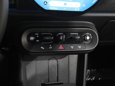 Certified 2025 MINI Cooper S image 14