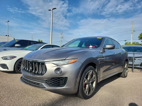 Used 2019 Maserati Levante AWD/4WD image 1