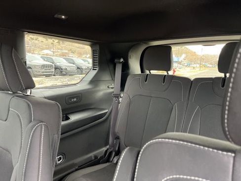 New 2026 Jeep Grand Cherokee L L LAREDO X 4X4 image 18